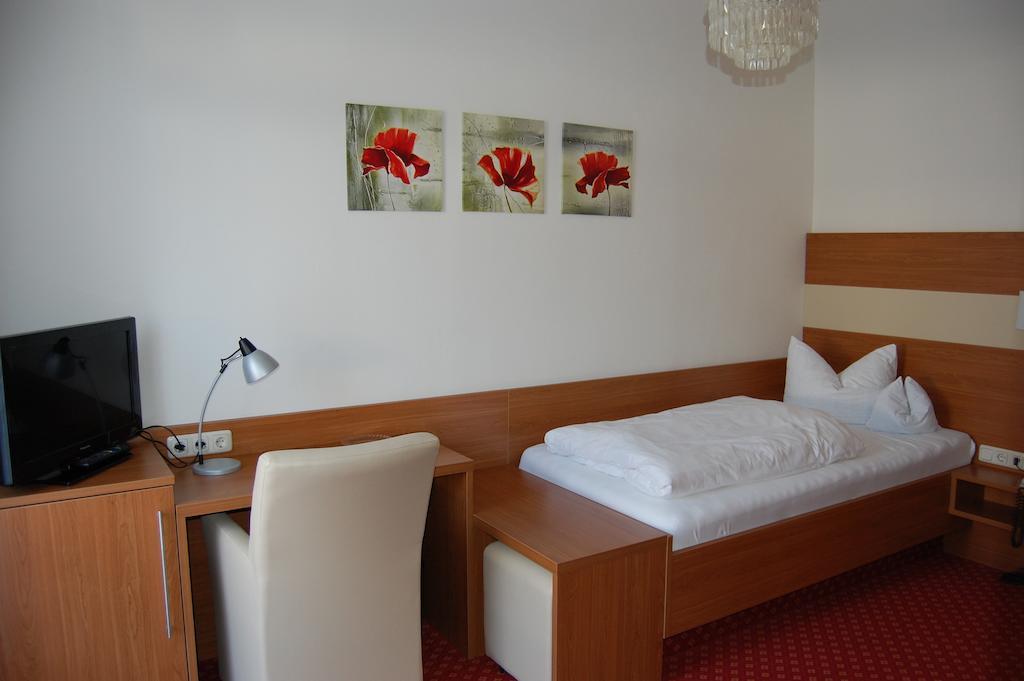Hotel Marienhof Bad Wörishofen Стая снимка